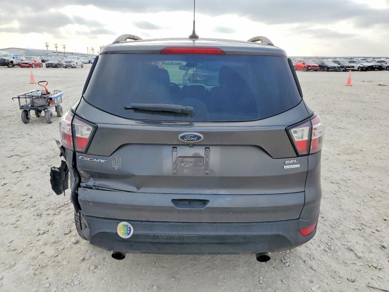 Photo 6 from auction – 2018 FORD ESCAPE SEL with VIN 1FMCU0HD0JUC31379