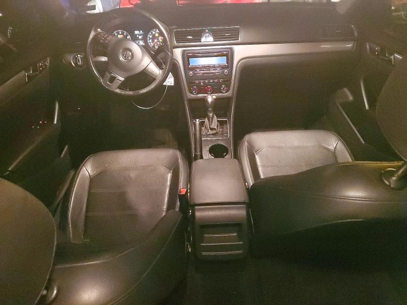 Photo 8 from auction – 2015 VOLKSWAGEN PASSAT with VIN 1VWAT7A31FC002440