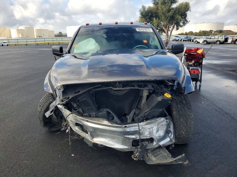 Photo 5 from auction – 2015 RAM 1500 with VIN 1C6RR7GG5FS720911
