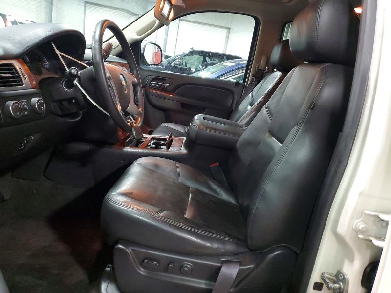 Photo 7 from auction – 2013 CHEVROLET TAHOE with VIN 1GNSKCE05DR287759