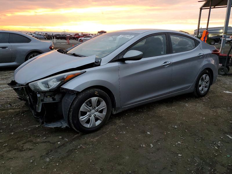 HYUNDAI ELANTRA SE 2016 with VIN 5NPDH4AE7GH708061 - Photo from auction