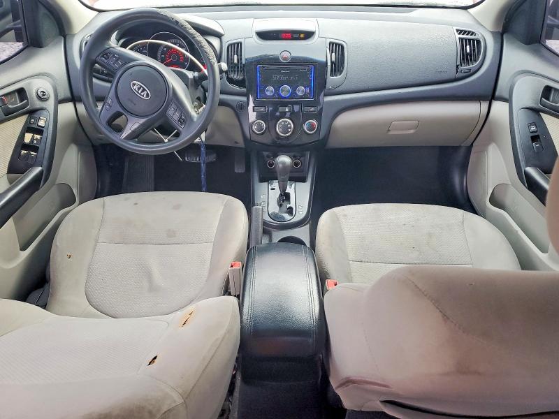Photo 8 from auction – 2010 KIA FORTE with VIN KNAFU4A26A5239849