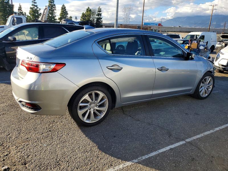 Zdjęcie 3 z aukcji – 2017 ACURA ILX z VIN 19UDE2F75HA001980