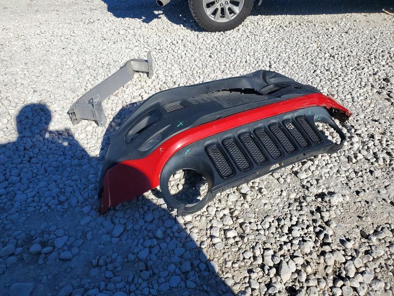 Photo 12 from auction – 2018 JEEP RENEGADE L with VIN ZACCJBBB4JPH42479