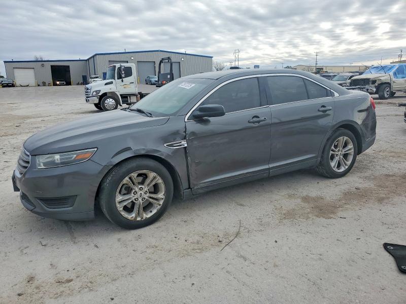 FORD TAURUS 2015 with VIN 1FAHP2D87FG172476 - Photo from auction