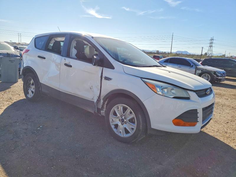 Photo 4 from auction – 2016 FORD ESCAPE S with VIN 1FMCU0F78GUA11008