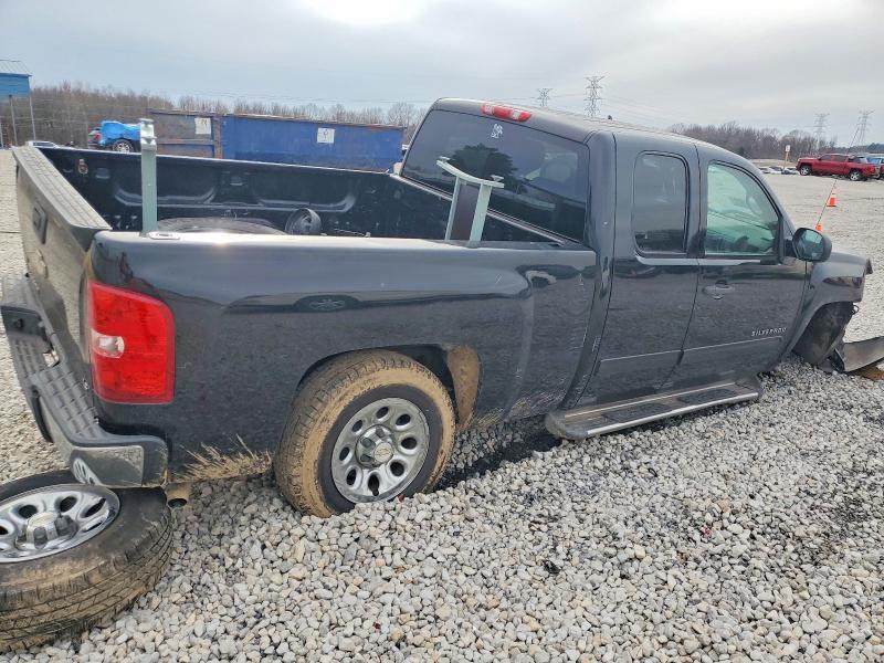Photo 3 from auction – 2010 CHEVROLET SILVERADO with VIN 1GCSCREAXAZ109830