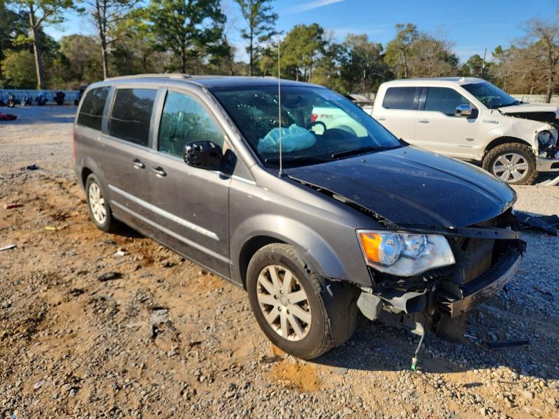 Photo 4 from auction – 2016 CHRYSLER TOWN & COU with VIN 2C4RC1BG6GR259686