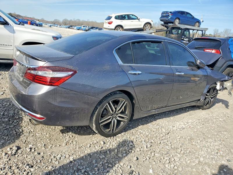 Photo 3 from auction – 2017 HONDA ACCORD with VIN 1HGCR2F55HA199524