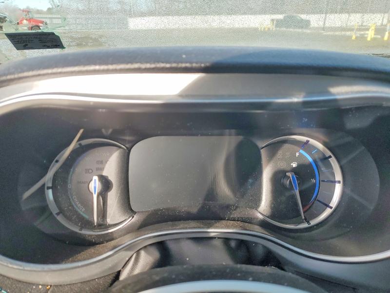 Photo 9 from auction – 2017 CHRYSLER PACIFICA with VIN 2C4RC1N74HR679704