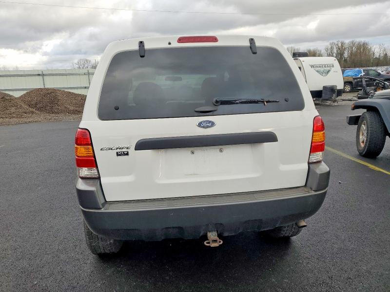 Photo 6 from auction – 2003 FORD ESCAPE XLT with VIN 1FMCU93163KA71377