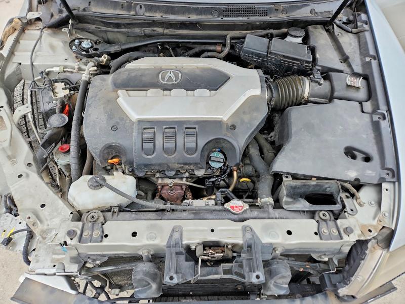 Photo 11 from auction – 2010 ACURA RL with VIN JH4KB2F60AC002419