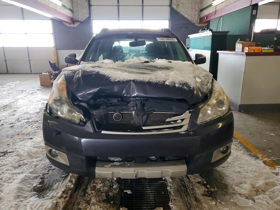 Photo 5 from auction – 2012 SUBARU OUTBACK 2. with VIN 4S4BRCGC4C3219574