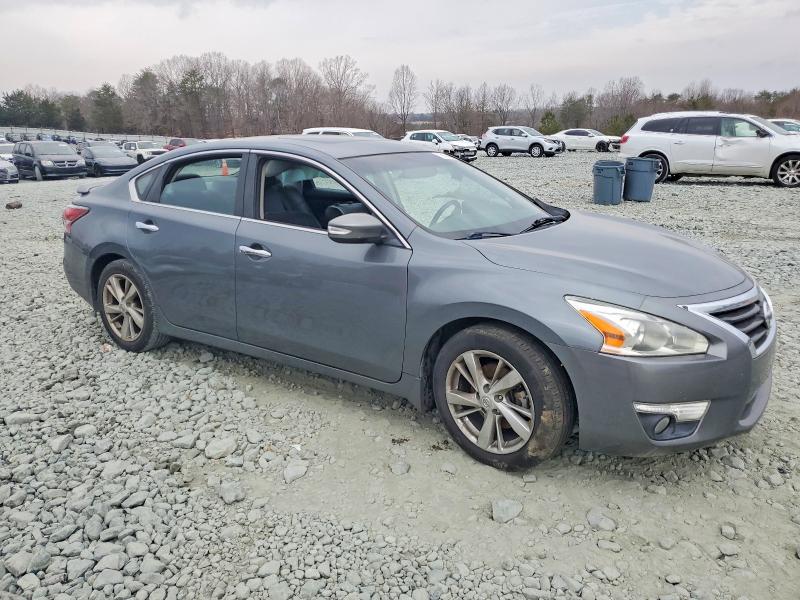 Photo 4 from auction – 2015 NISSAN ALTIMA with VIN 1N4AL3AP7FN361557