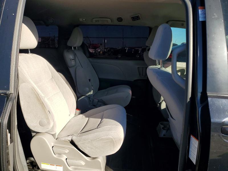 Photo 10 from auction – 2016 TOYOTA SIENNA LE with VIN 5TDKK3DC2GS732050