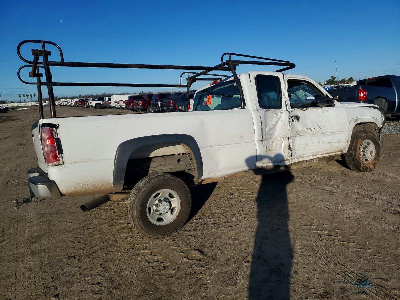 Photo 3 from auction – 2006 CHEVROLET SILVERADO with VIN 1GCHC29U56E259879