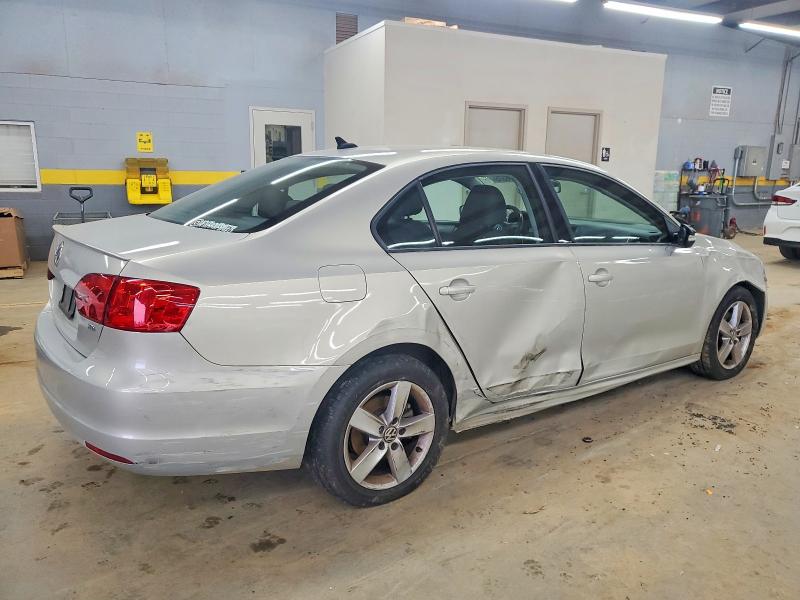 Photo 3 from auction – 2012 VOLKSWAGEN JETTA TDI with VIN 3VWLL7AJ7CM311332