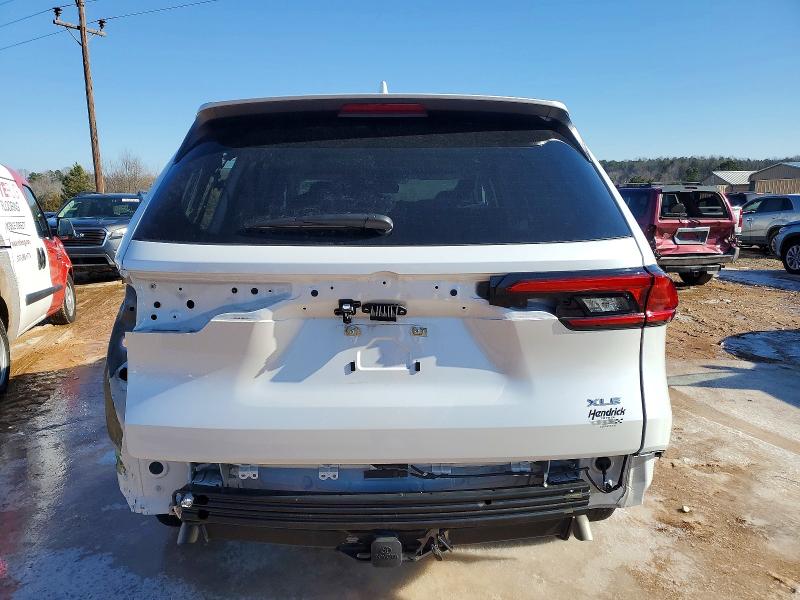 Photo 6 from auction – 2024 TOYOTA GRAND HIGH with VIN 5TDAAAA5XRS017741
