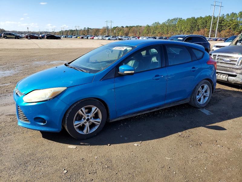 FORD FOCUS SE 2014 with VIN 1FADP3K26EL398422 - Photo from auction