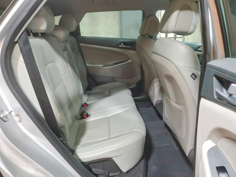 Photo 11 from auction – 2017 HYUNDAI TUCSON LIM with VIN KM8J3CA40HU273356