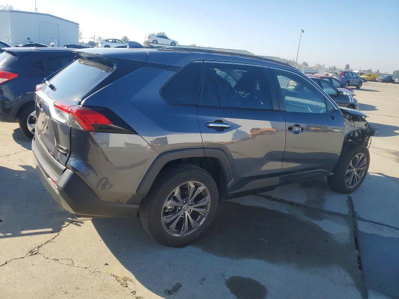 Photo 3 from auction – 2024 TOYOTA RAV4 LIMIT with VIN JTMD6RFV4RD146088