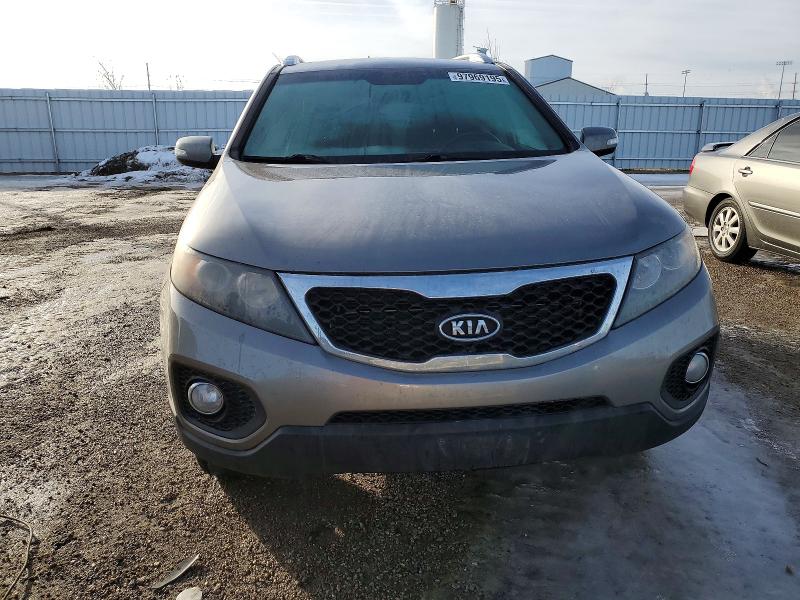 Photo 5 from auction – 2011 KIA SORENTO EX with VIN 5XYKUDA19BG029103
