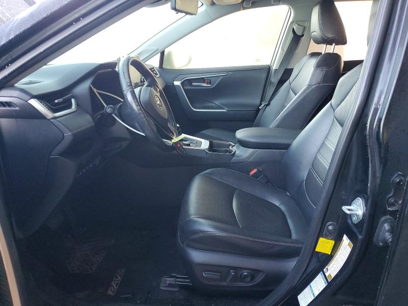 Photo 7 from auction – 2019 TOYOTA RAV4 with VIN JTMDWRFVXKD018931