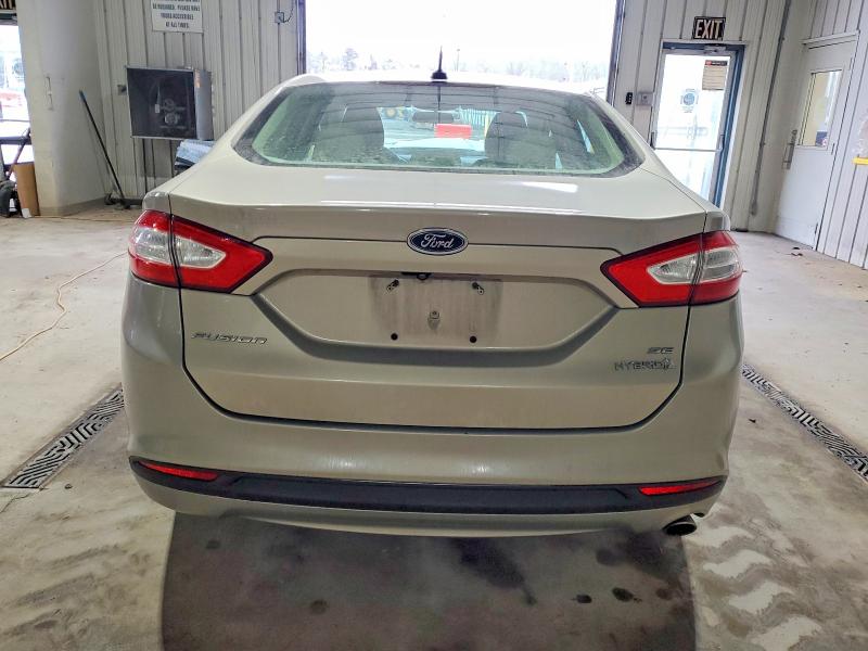 Foto 6 de la subasta – 2015 FORD FUSION SE con VIN 3FA6P0LU2FR296836