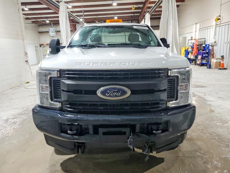Photo 5 from auction – 2018 FORD F250 with VIN 1FTBF2B68JEC20561