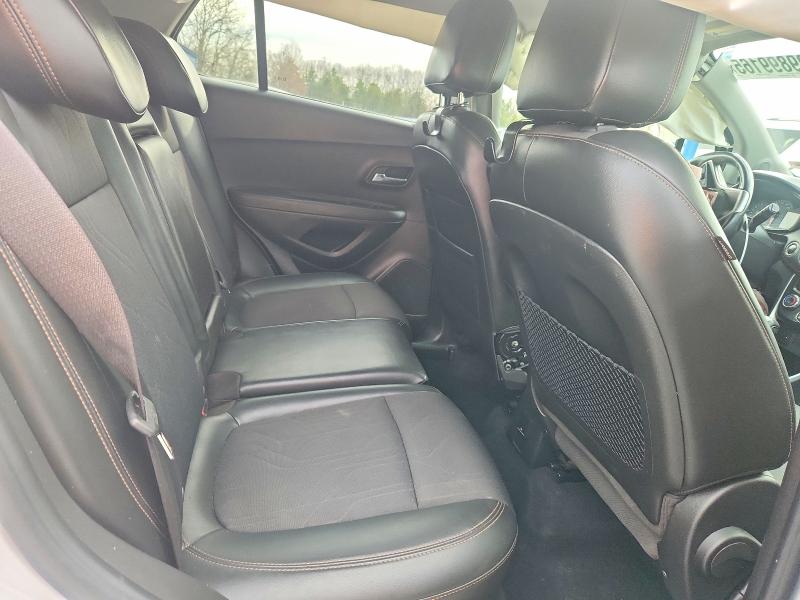 Photo 11 from auction – 2018 CHEVROLET TRAX with VIN KL7CJLSB8JB693011