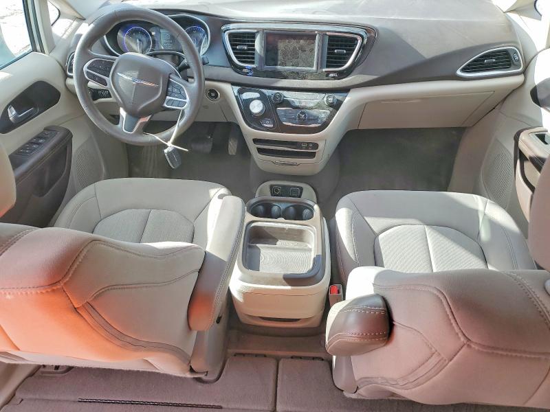 Photo 8 from auction – 2020 CHRYSLER PACIFICA T with VIN 2C4RC1FG8LR103766