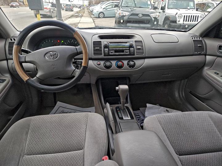 Photo 9 from auction – 2004 TOYOTA CAMRY LE with VIN 4T1BE32K84U284093