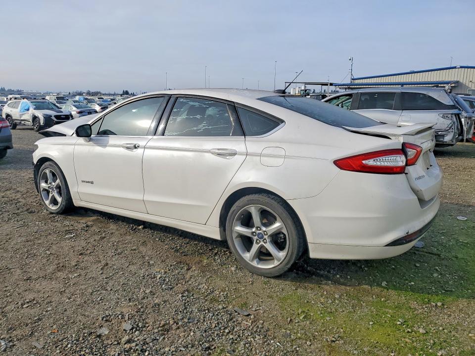 Photo 2 from auction – 2014 FORD FUSION with VIN 3FA6P0LU8ER357198