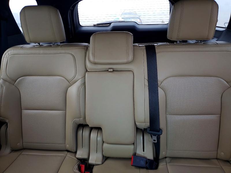 Photo 10 from auction – 2016 FORD EXPLORER L with VIN 1FM5K7F85GGD04167