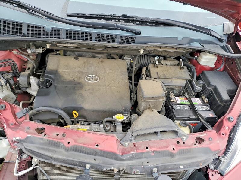 Photo 12 from auction – 2012 TOYOTA SIENNA LE with VIN 5TDKK3DC1CS184102