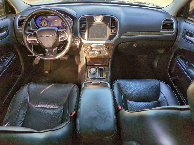 Photo 8 from auction – 2018 CHRYSLER 300 LIMITE with VIN 2C3CCAKG1JH268982