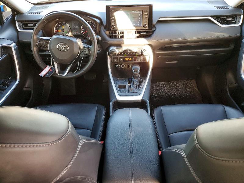 Photo 8 from auction – 2019 TOYOTA RAV4 with VIN 2T3C1RFVXKW043132