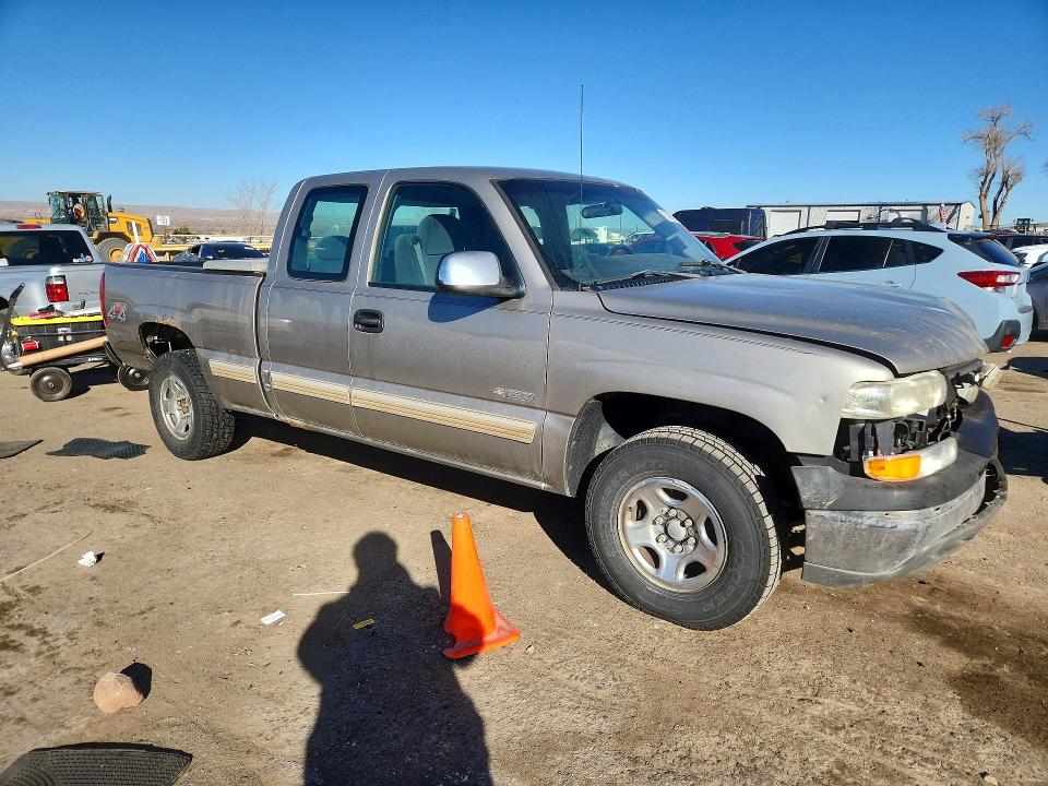 Photo 4 from auction – 2002 CHEVROLET SILVERADO with VIN 2GCEK19TX21302213