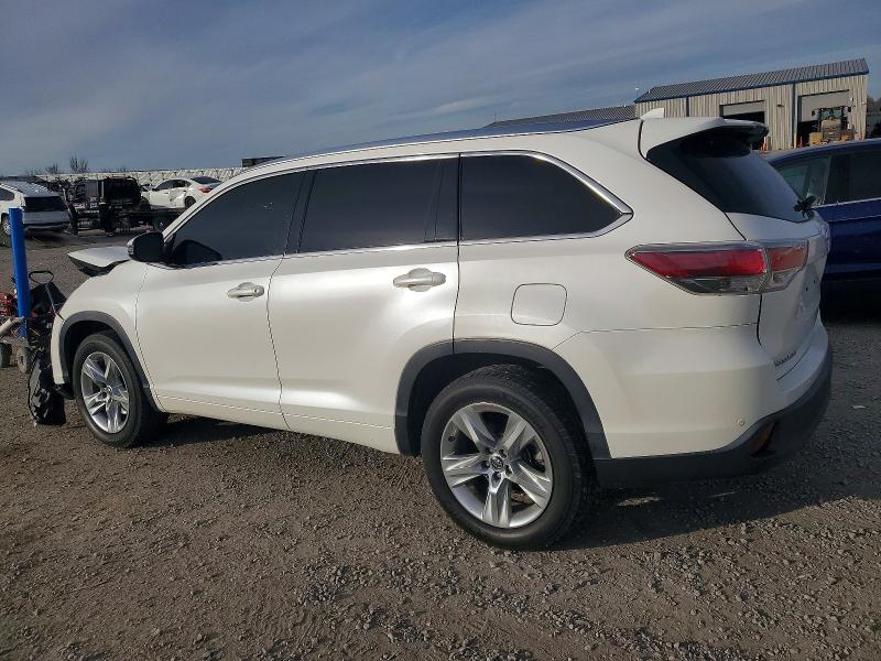 Photo 2 from auction – 2016 TOYOTA HIGHLANDER with VIN 5TDYKRFH9GS148542