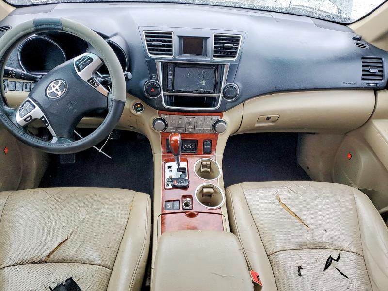 Photo 8 from auction – 2013 TOYOTA HIGHLANDER with VIN 5TDDK3EH1DS193581
