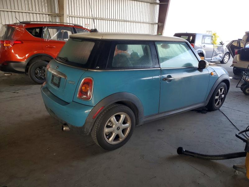 Photo 3 from auction – 2010 MINI COOPER with VIN WMWMF3C50ATU76903