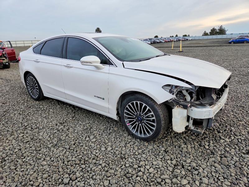 Photo 4 from auction – 2017 FORD FUSION with VIN 3FA6P0RU1HR119995