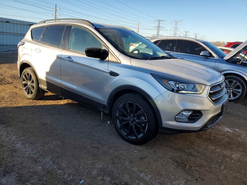 Photo 4 from auction – 2017 FORD ESCAPE SE with VIN 1FMCU0GD2HUC22470