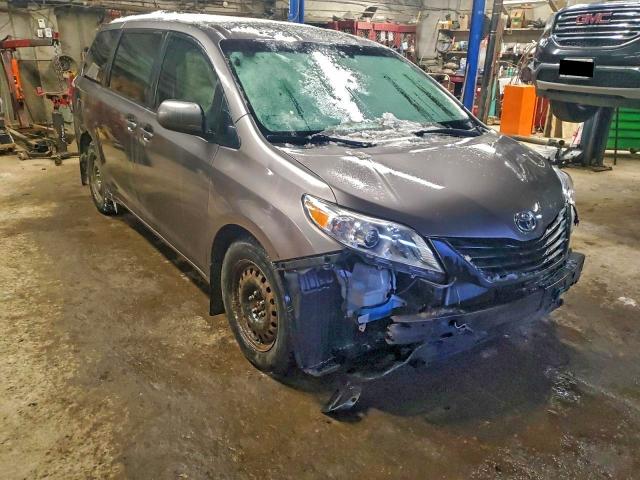 Photo 4 from auction – 2016 TOYOTA SIENNA with VIN 5TDKK3DC3GS723700