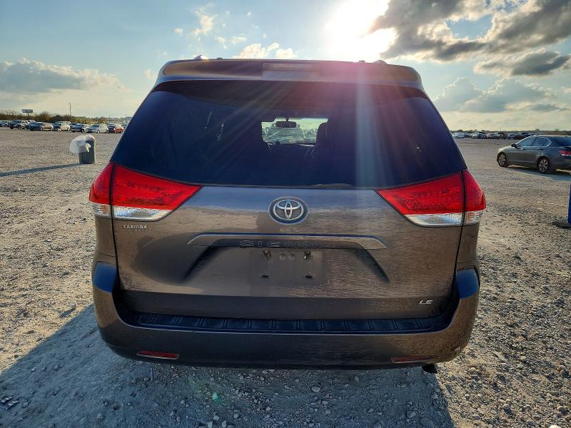 Photo 6 from auction – 2014 TOYOTA SIENNA with VIN 5TDKK3DC1ES454979
