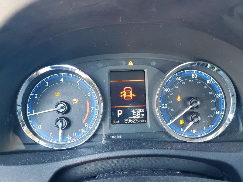Photo 9 from auction – 2018 TOYOTA COROLLA L with VIN 2T1BURHE6JC123018
