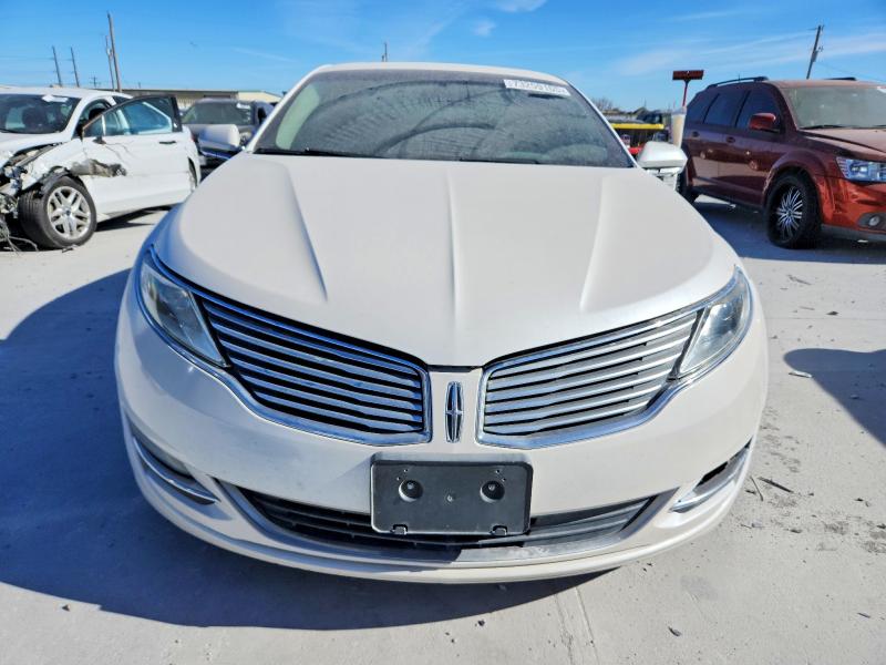 Photo 5 from auction – 2016 LINCOLN MKZ with VIN 3LN6L2G9XGR605392
