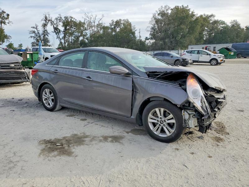 Photo 4 from auction – 2013 HYUNDAI SONATA GLS with VIN 5NPEB4AC7DH510063