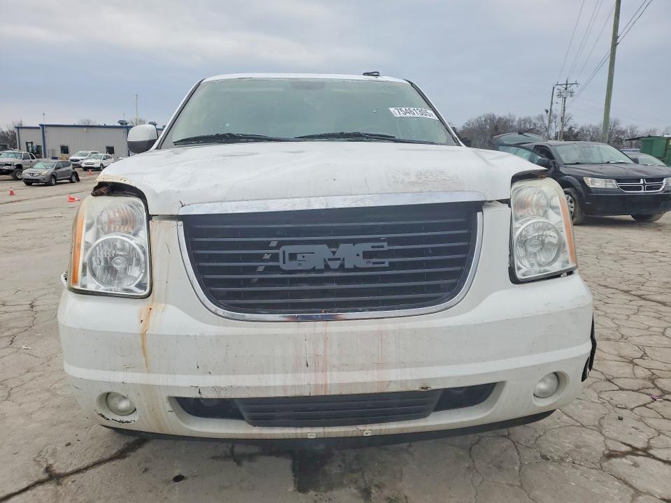 Photo 5 from auction – 2008 GMC YUKON with VIN 1GKFC13J58R188313