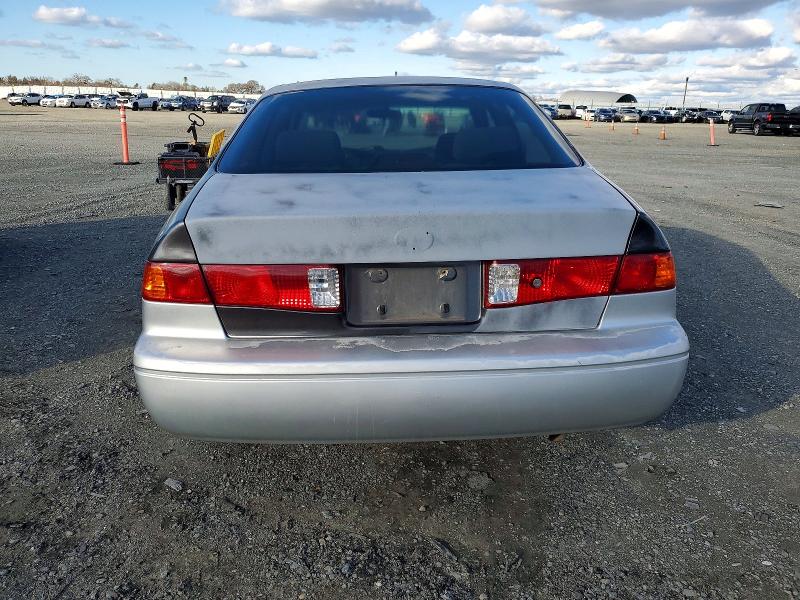 Photo 6 from auction – 2001 TOYOTA CAMRY CE with VIN JT2BF22K910294803